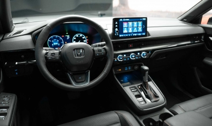 Có ai thấy xe Honda HR-V mới bị lệch vô lăng không?